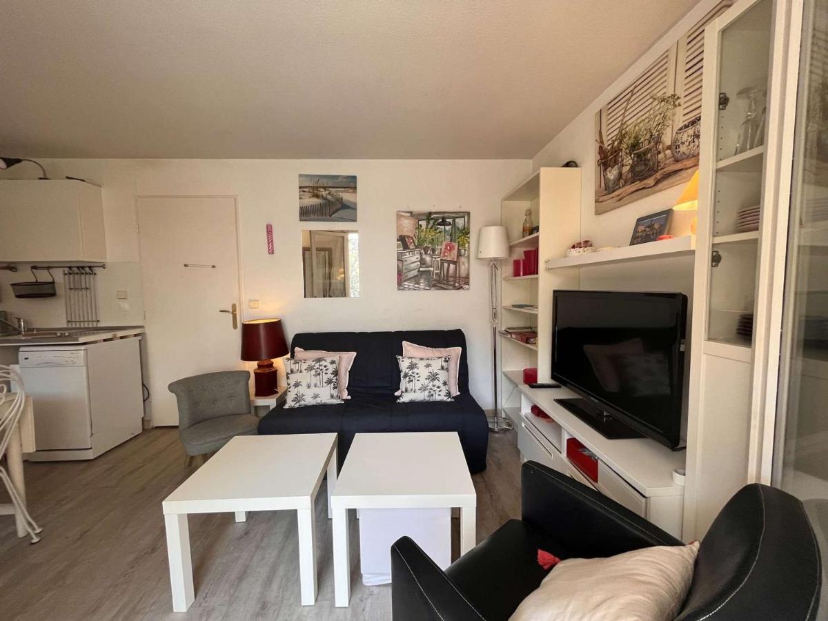 Appartement 2 Pieces Avec Terrasse Et Parking A 400M De La Plage - Saint Aygulf - Fr-1-226A-88 Экстерьер фото