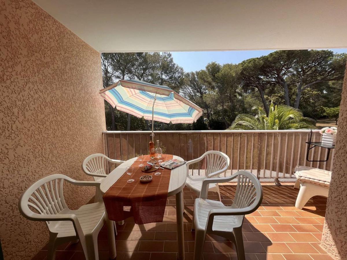 Appartement 2 Pieces Avec Terrasse Et Parking A 400M De La Plage - Saint Aygulf - Fr-1-226A-88 Экстерьер фото
